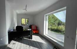 Casa pe un singur nivel, curte si gradina de 1700 mp, sat Corpadea