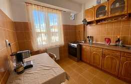 Apartament 40 mp, etaj intermediar, balcon si boxa, zona Iulius Mall