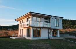 Casa individuala 144 mp, 700 mp teren, priveliste deosebita, Sun Garden