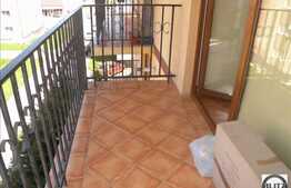 Apartament cu 3 camere de vanzare , cu  terasa si garaj