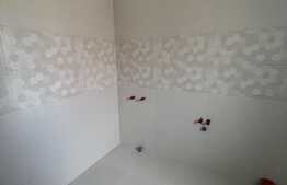 Casa cuplata finisata, 3 camere, gradina de 30 mp , zona Florilor 