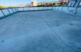 Oportunitate! Apartament de 3 camere, 2 bai, terasa 100 mp, Buna Ziua