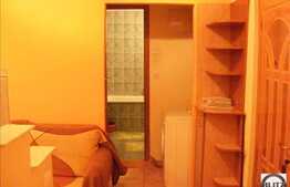 Inchiriere 2 camere decomandate, 54 mp utili, cu balcon, zona Casa Piratilor!