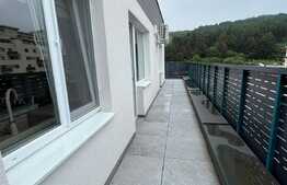 Apartament 2 camere, cochet, 45 mp, parcare, zona BMW