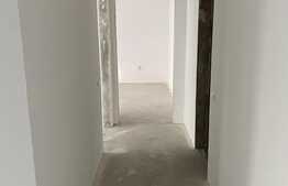 Apartament cu 3 camere, etaj intermediar, loc de parcare, zona Auchan Iris