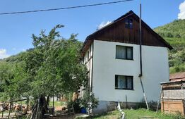  Casa individuala,150 mp utili, 2671 mp teren,zona pitoreasca