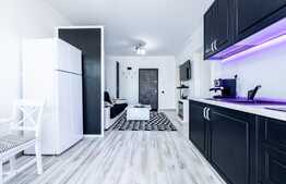 Apartament 2 camere de lux, balcon, parcare, zona Eroilor