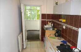 1 camera de vanzare cu  parcare, zona Spitalul de Recuperare