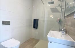 Apartament 3 camere, 68 mp, parcare, zona Golden Tulip