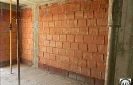 De vanzare 3 camere, 86 mp utili, boxa la subsol, graj, zona strazii C.A Rosseti