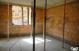 De vanzare 3 camere, 86 mp utili, boxa la subsol, graj, zona strazii C.A Rosseti