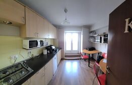 Apartament de 3 camere, 75 mp, zona Centrala