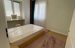 Apartament 3 camere, 52 mp, terasă 28 mp, parcare, zona Terra