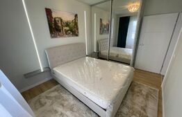 Apartament 3 camere, 52 mp, terasă 28 mp, parcare, zona Terra