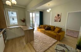 Apartament 3 camere, 52 mp, terasă 28 mp, parcare, zona Terra