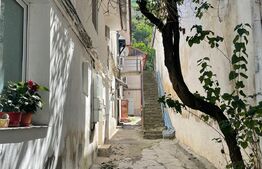 Garsoniera in casa, 39mp utili + beci 30mp, pretabil de investitie, Centru Vechi