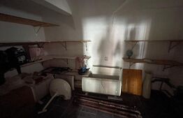 Garsoniera in casa, 39mp utili + beci 30mp, pretabil de investitie, Centru Vechi