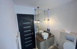 Apartament 3 camere, finisaje lux, 67.40 mp, zona Teilor