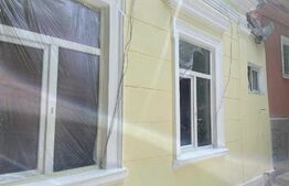 Apartament de 3 camere, 72 mp, zona Centrala