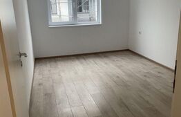 Apartament 3 camere, 76 mp, zona Stupini