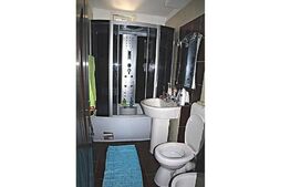 Apartament de 2 camere, 55 mp, zona Tractorul