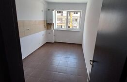 Apartament 3 camere, 73 mp, bloc nou, zona Sanpetru