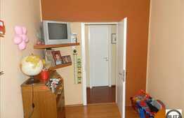 De vanzare 3 camere, imobil izolat termic, la 2 minute de Kaufland, cu garaj