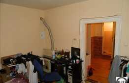 Apartament 1 camera de vanzare, 32 mp utili, zona Marasesti, cu boxa si parcare