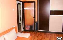 Vanzare 3 camere, zona strazii Dunarii, 2 boxe depozitare si 2 locuri de parcare