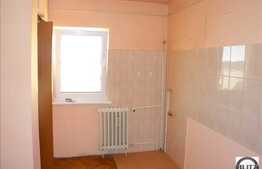 3 camere de vanzare, 70 mp utili!