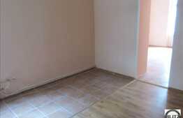 De vanzare 1 camera, 40 mp utili,1 boxa la subsol, zona Centrala!