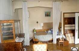 3 camere,131 mp utili, garaj, parcare, boxa la subsol, zona Opera Nationala!