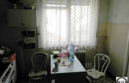 3 camere,131 mp utili, garaj, parcare, boxa la subsol, zona Opera Nationala!