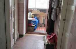 Apartament 3 camere, 42,70 mp, semidecomandat, zona strazii Decebal!