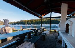 Cabana in locatie de vis, 620 mp, pe malul lacului 