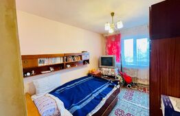 Apartament decomandat, 3 camere, 63 mp, zona Parang