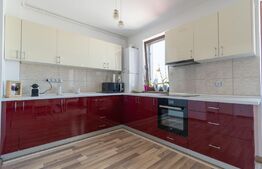 Apartament 3 camere, 78 mp, parcare, zona Vivo