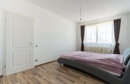 Apartament 3 camere, 78 mp, parcare, zona Vivo