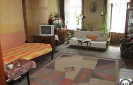 Vanzare 2 camere semidecomandate, 84,5 mp utili, boxa, zona Piata Unirii!