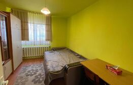 Garsoniera, 30 mp, imobil de tip casa, zona UMF