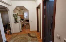 Apartament 2 camere, decomandat, 70 mp, etaj intermediar, zona Porii