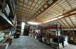 Hala pentru depozit 125mp, showroom cu birou 105mp, zona strazii Plevnei