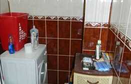 Vanzare apartament cu 3 camere, 78 mp, decomandat, zona BRD Marasti