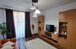 Apartament decomandat, 2 camere, debara, 2 balcoane, zona Porii