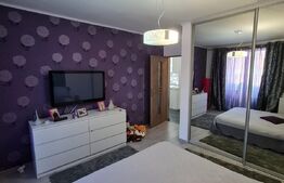 Apartament decomandat, 2 camere, debara, 2 balcoane, zona Porii