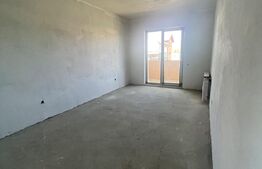 Casa cuplata, 115 mp , 223 mp teren, semifinisata, zona Tauti 