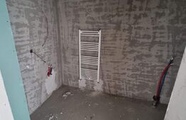 Apartament de 3 camere, 50 mp, semifinisat, lift, zona Terra