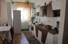 Vanzare 2 camere, 56 mp, balcon, zona Florilor! Mobilat! Cu parcare!