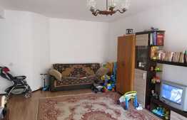 Vanzare 2 camere, 56 mp, balcon, zona Florilor! Mobilat! Cu parcare!