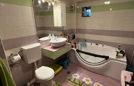 Apartament de 2 camere decomandat, 58 mp, terasa, parcare, zona Vivo